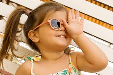 Naočare za sunce za bebe i decu - modni detalj ili potreba?
