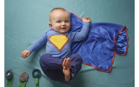 Bebe do petog mjeseca vide poput Supermana