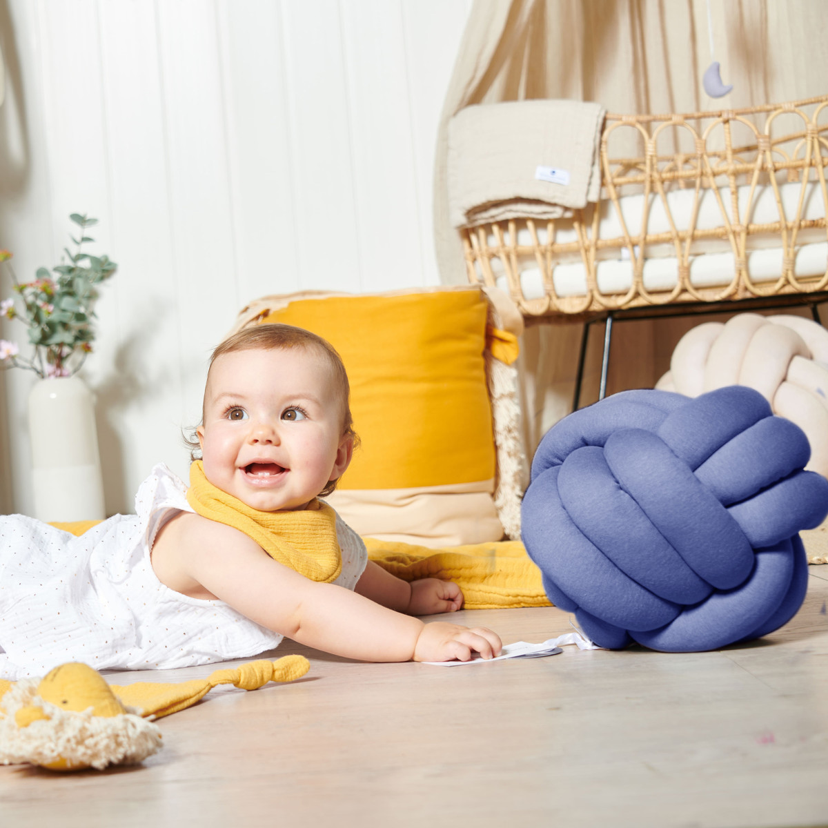 Nordic Coast pleteni jastuk čvor 30x30cm