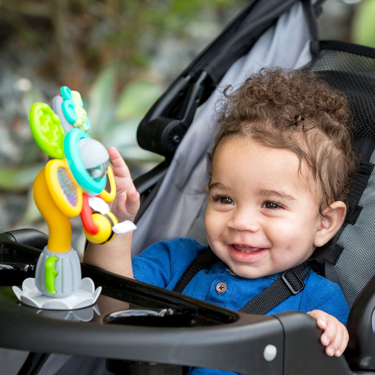 Infantino zvečka Cvet