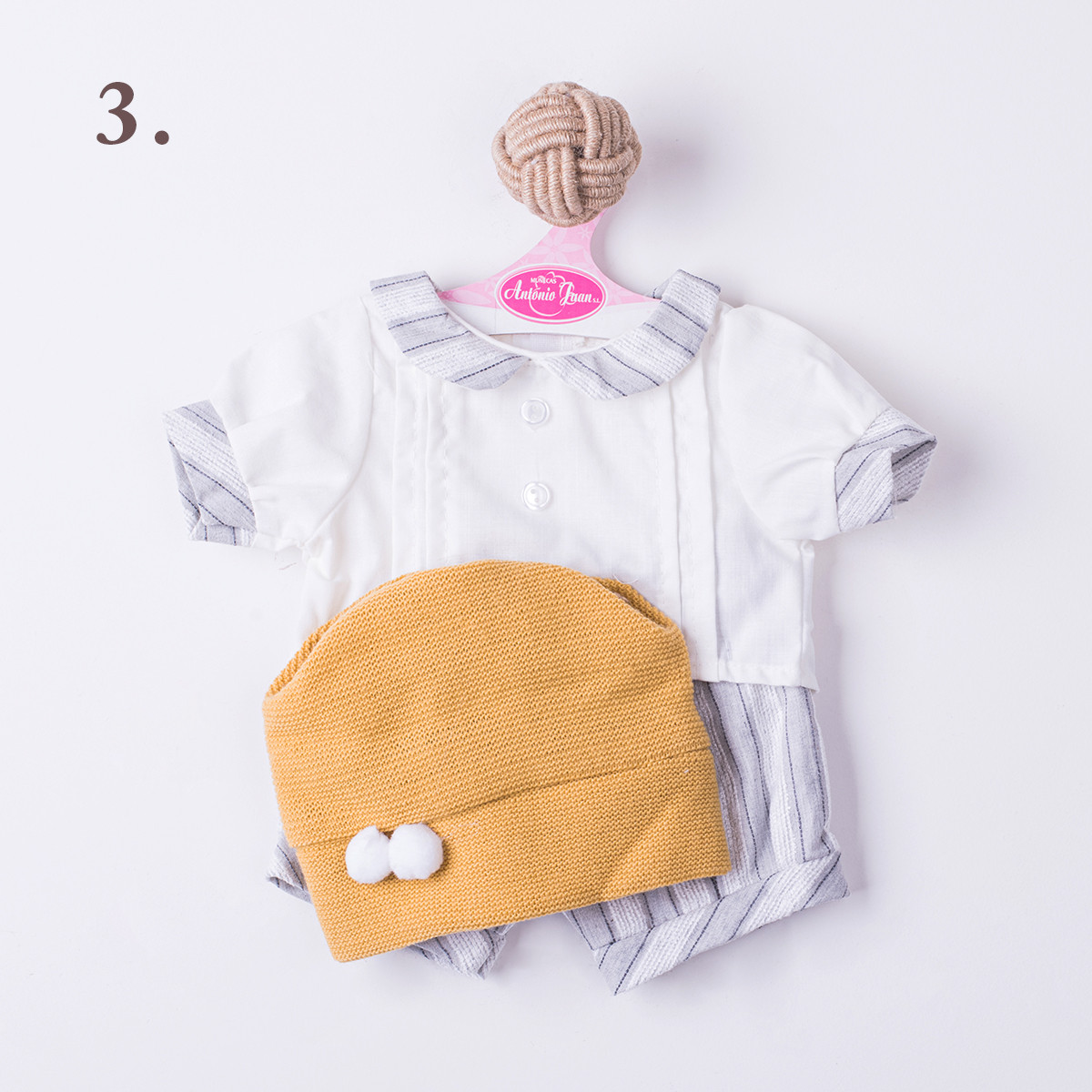 Antonio Juan garderoba za lutku, 42cm