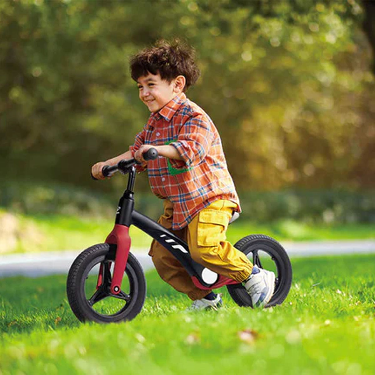 Hape balanser, Red & Black