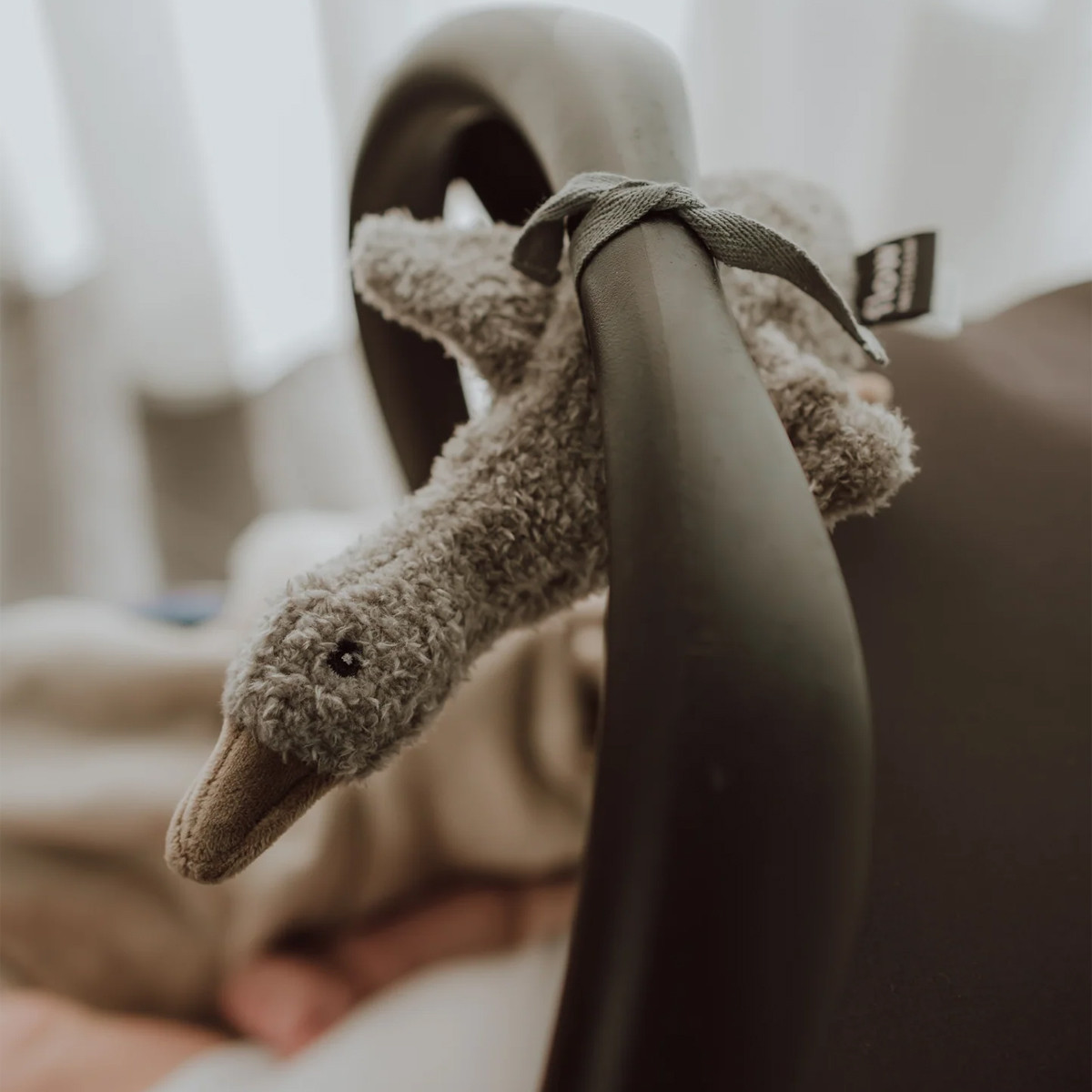 Flow Amsterdam igracka za uspavljivanje Liva, 11x11x11cm