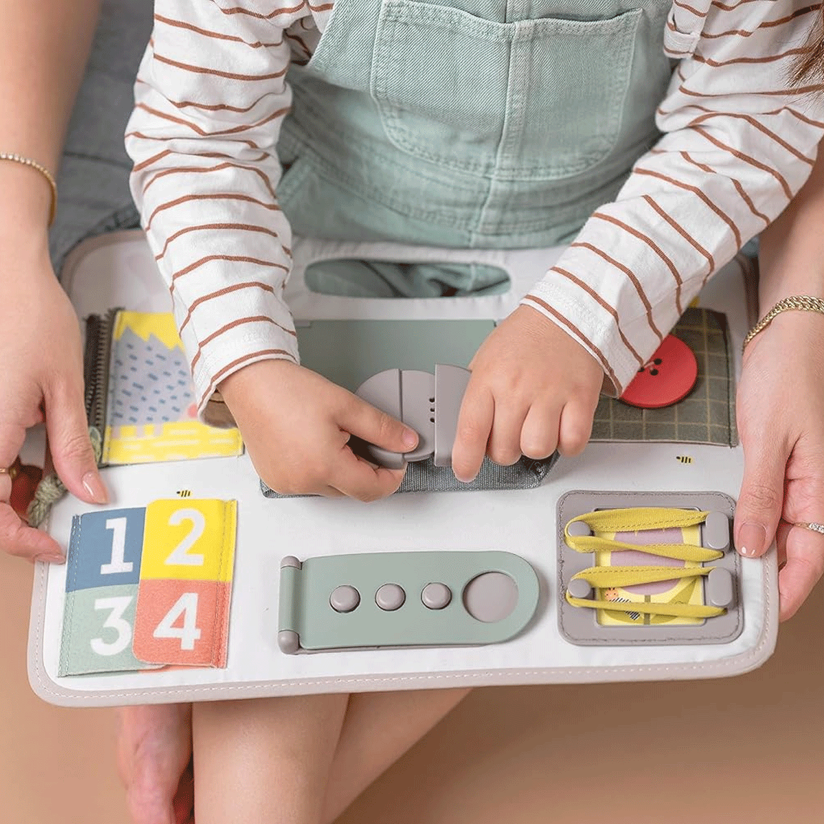 Taf Toys edukativna tabla