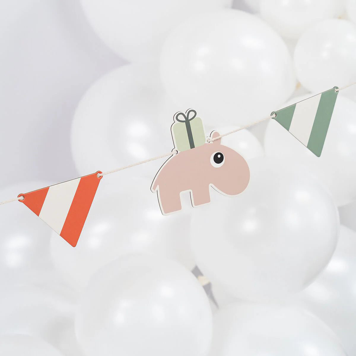 Done by Deer dekorativni ukras