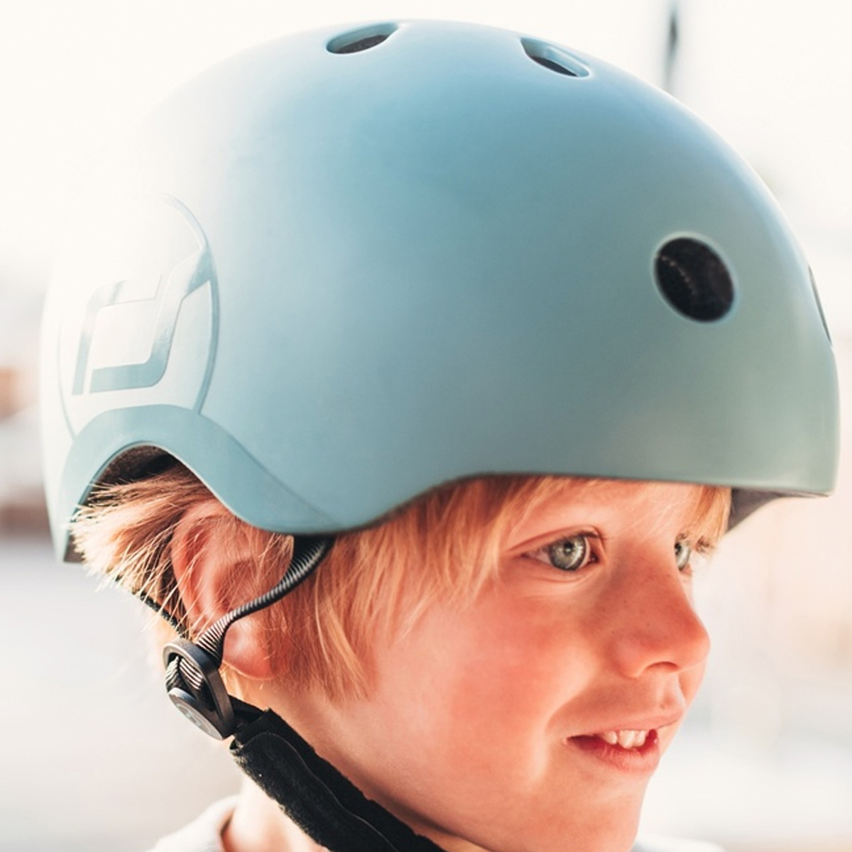 Scoot and Ride kaciga S-M, Steel