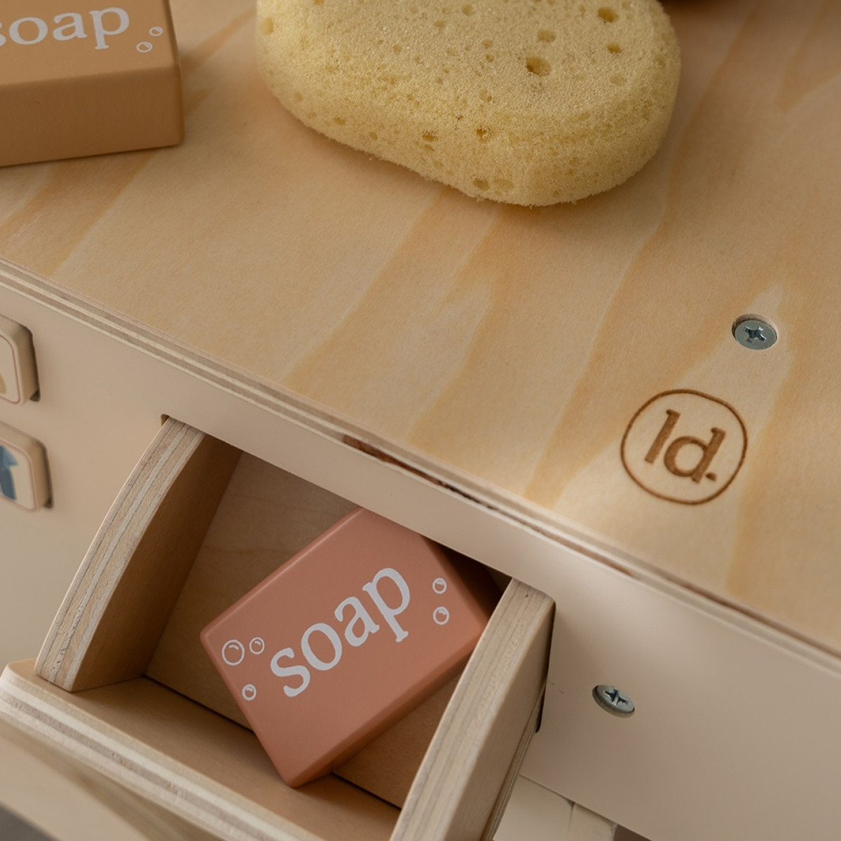 Little Dutch drvena mašina zapranje veša, 60x30x91cm