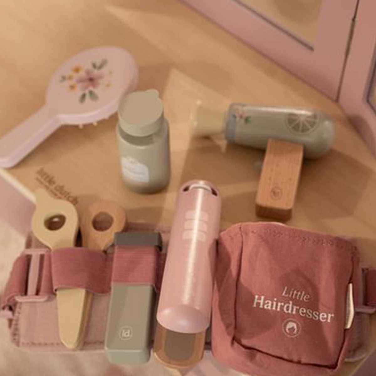 Little Dutch frizerski set