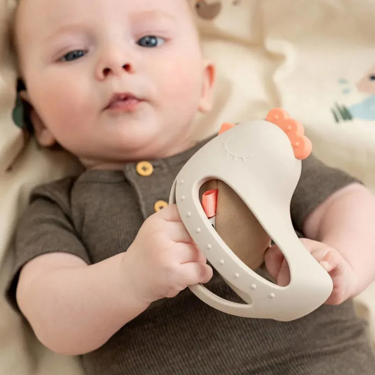 Done By Deer igračka Clucky