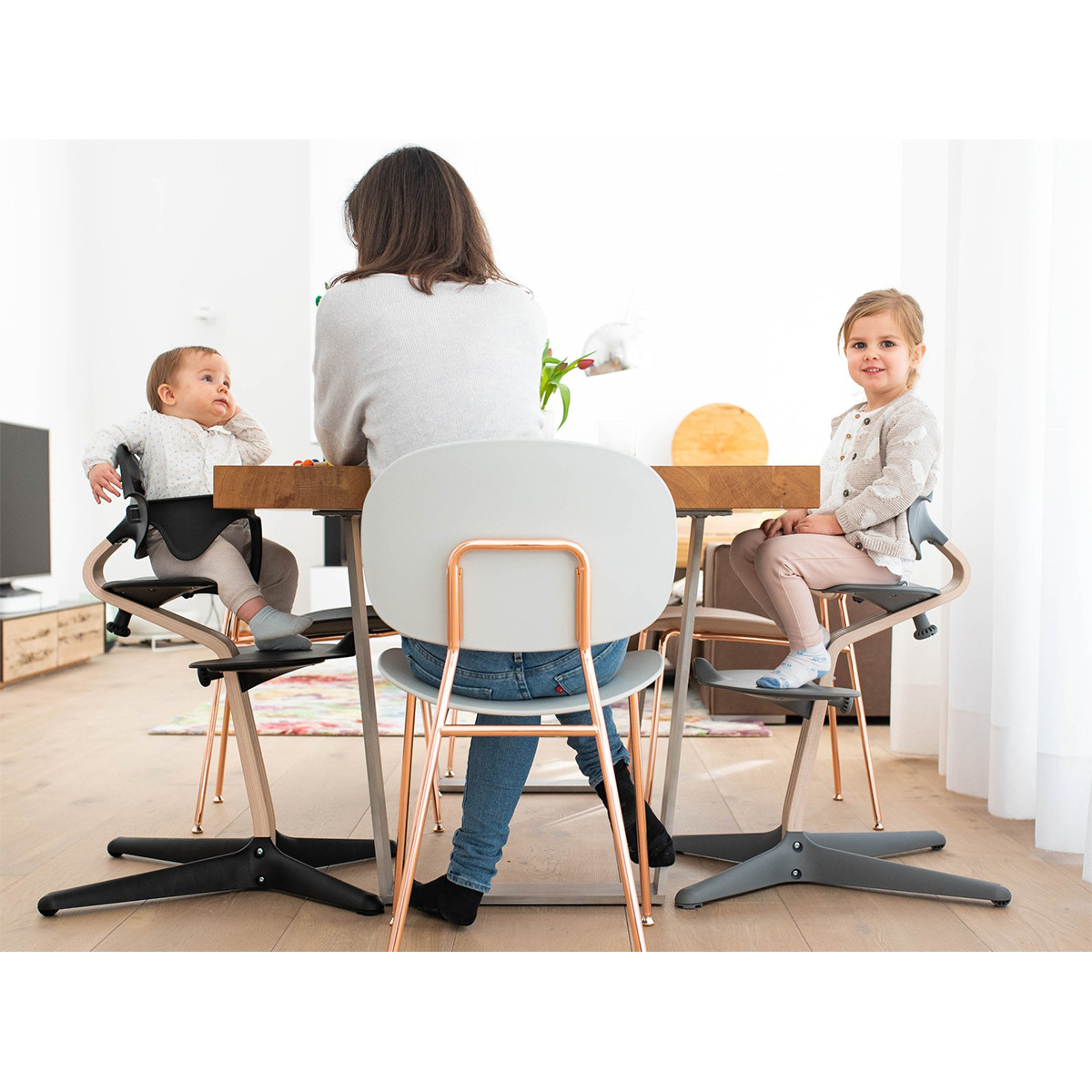 Nomi stolica za hranjenje