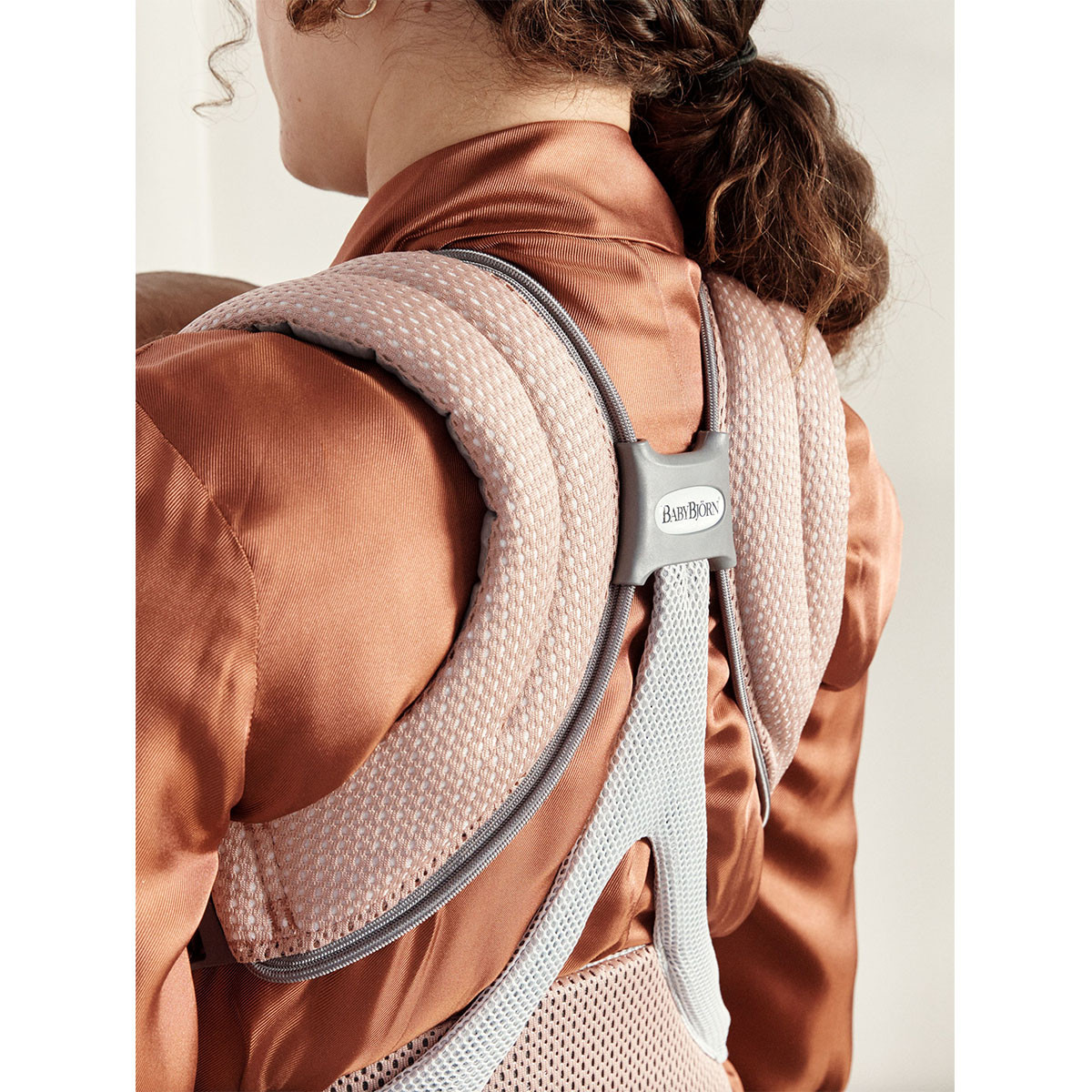 BabyBjörn kengur nosiljka Move