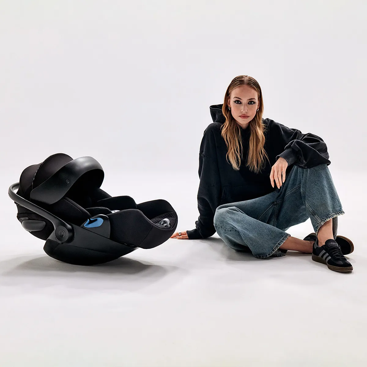 Cybex auto sedište Cloud T Urban Mobility Black, 45-87cm