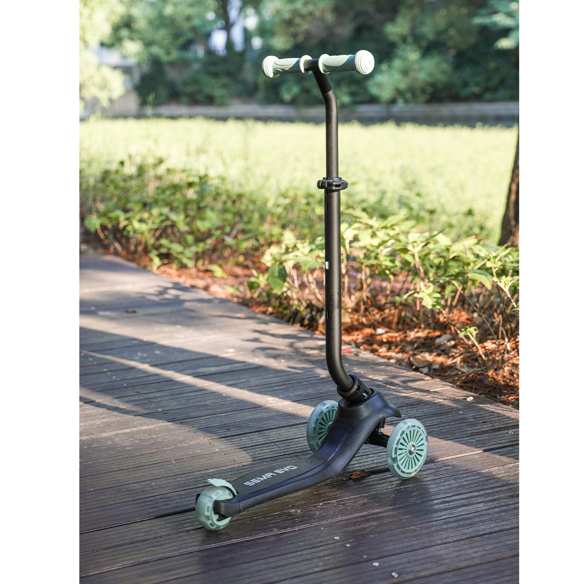 Qplay trotinet Sema Evo