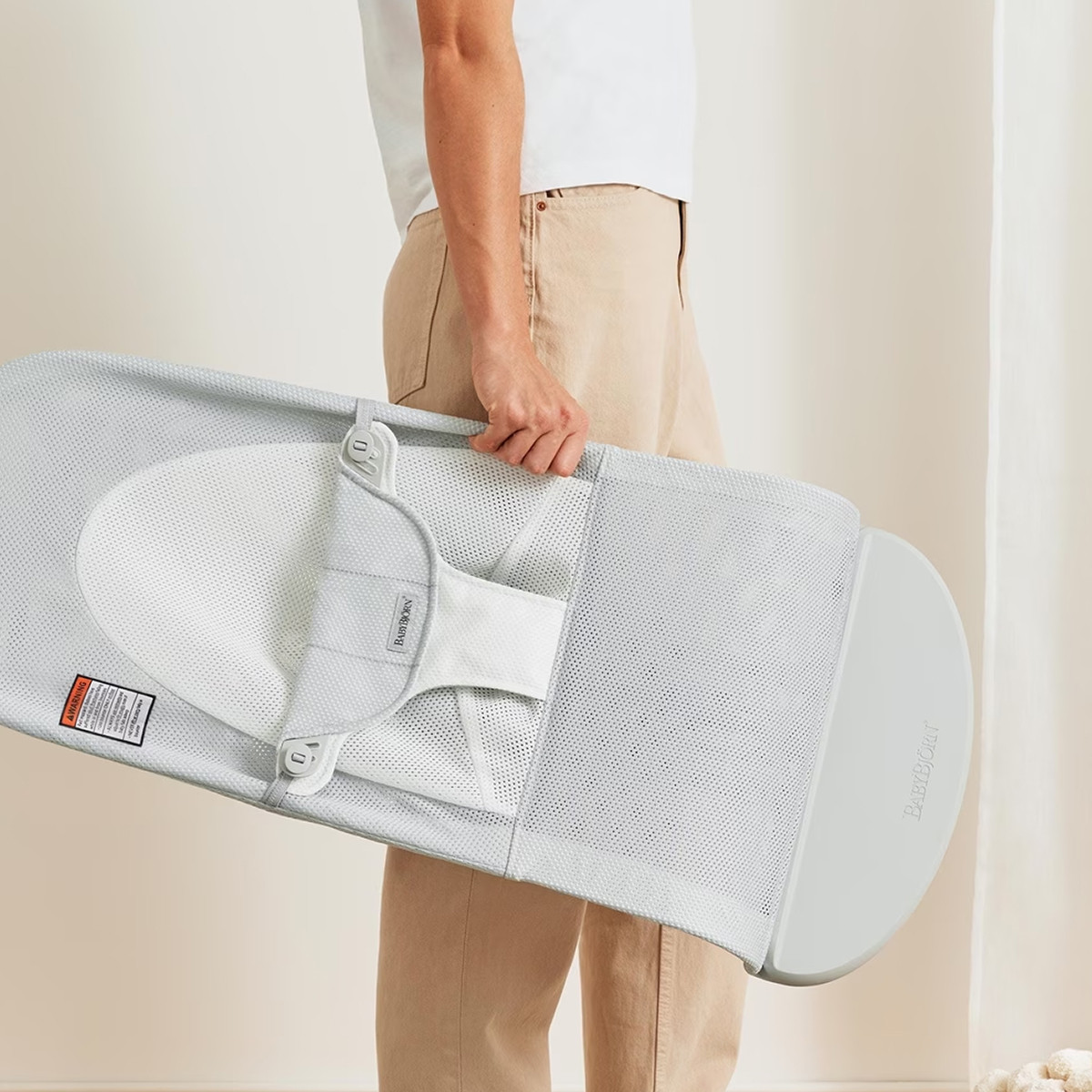 BabyBjörn njihalica Soft siva