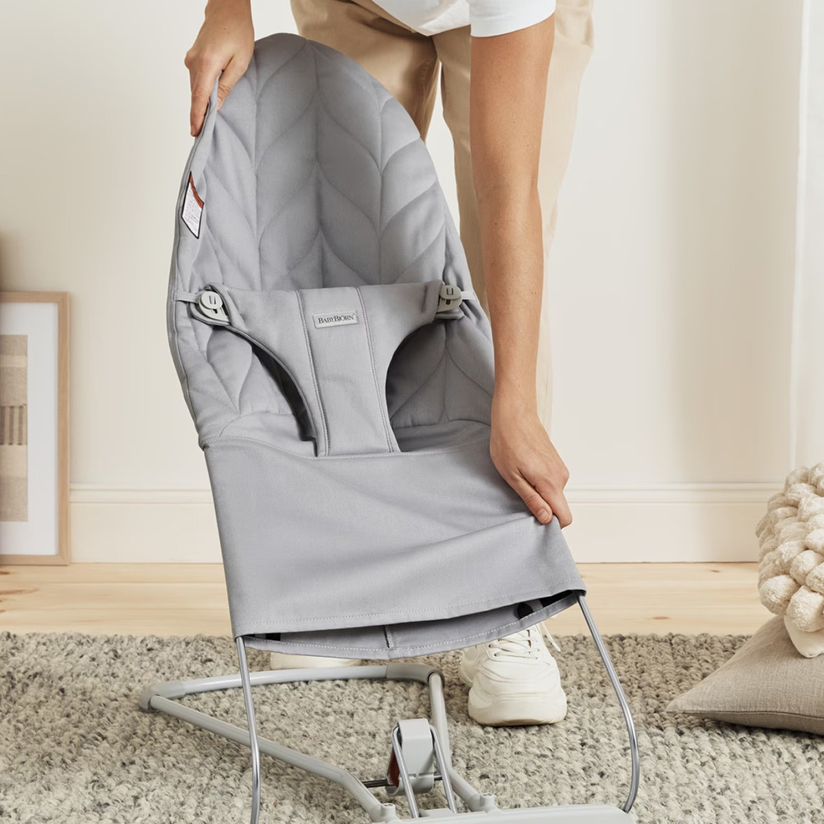 BabyBjörn njihalica Bliss W siva