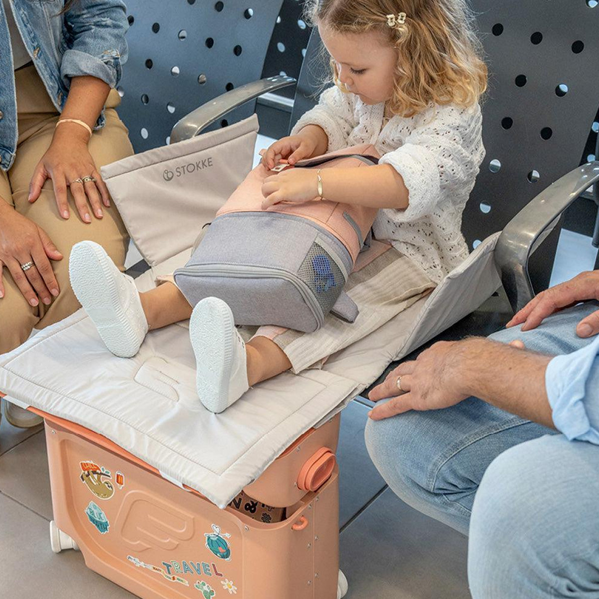 Stokke putni krevet/kofer, Coral Pink