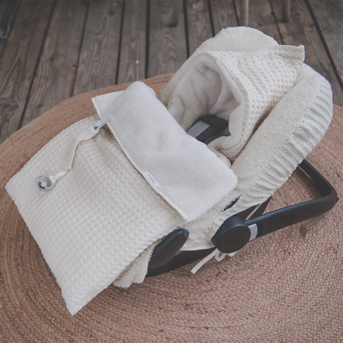 Koeka navlaka za autosedište ikolica