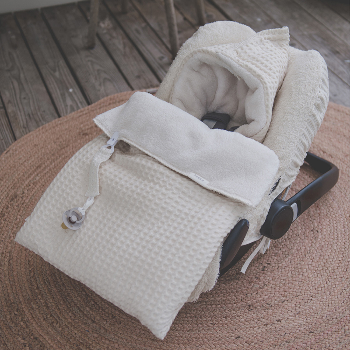 Koeka navlaka za autosedište ikolica