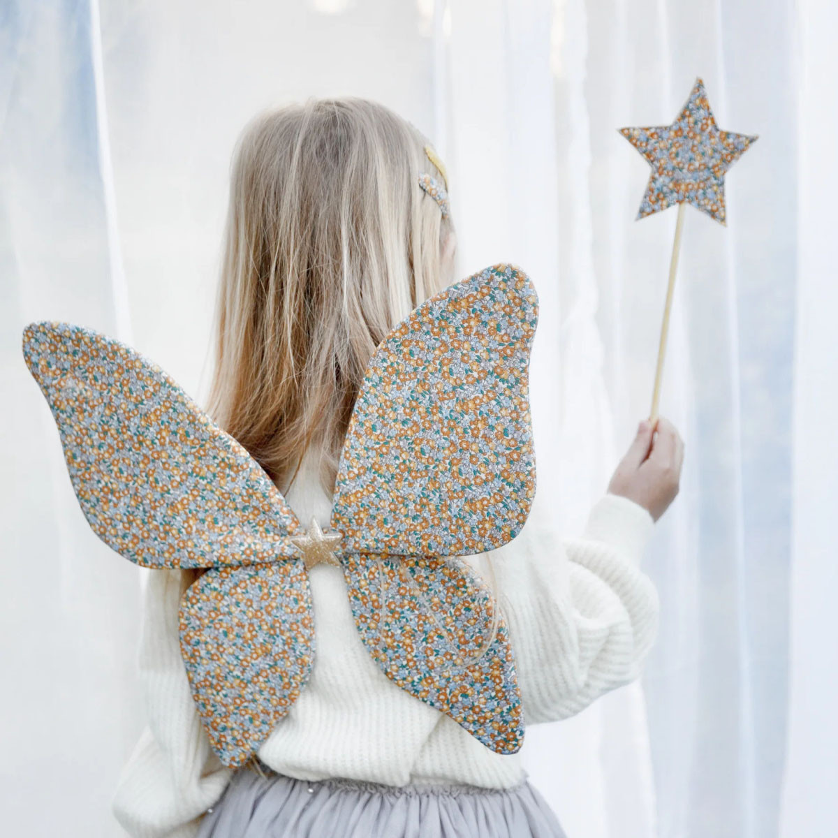 Billy loves Audrey krila za kostim