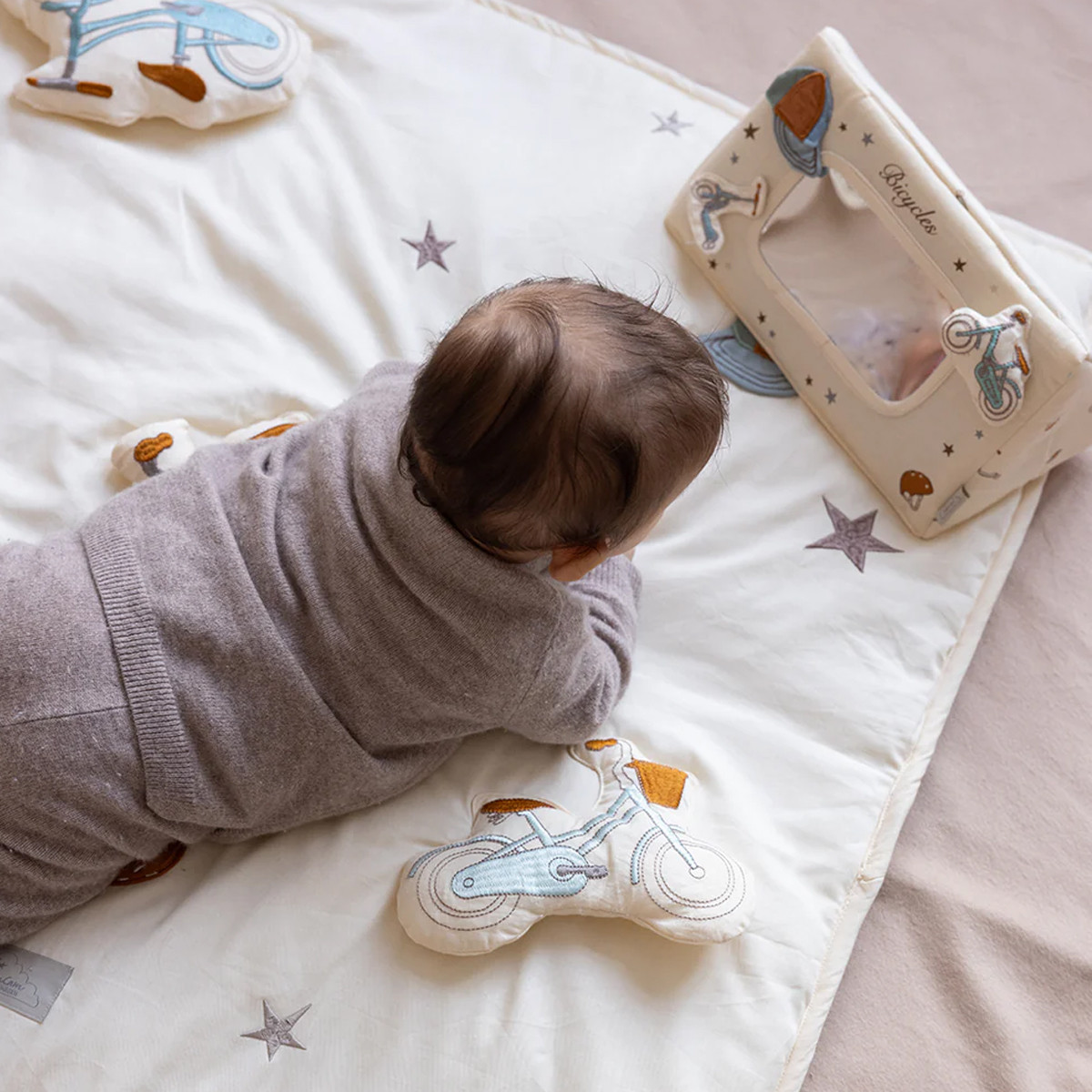 CamCam Copenhagen igračka ogledalo 25x14x13cm