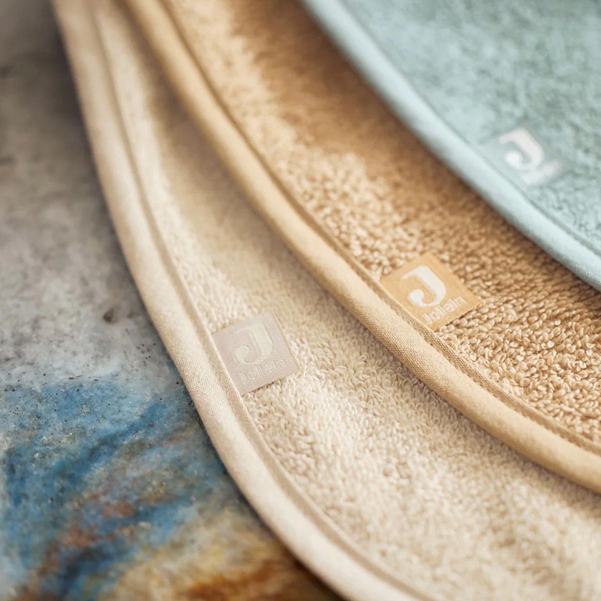 Jollein portikla, 3/1