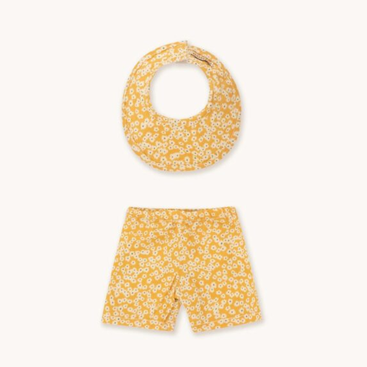 Gommu garderoba za lutku