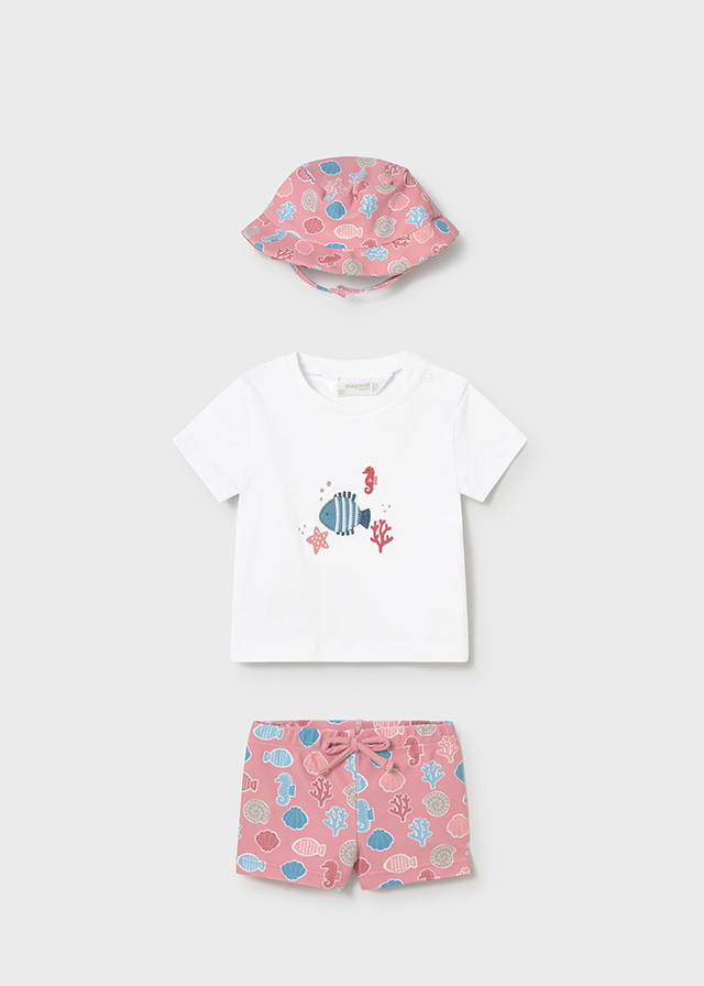 Mayoral kupaće kostimom i šeširom