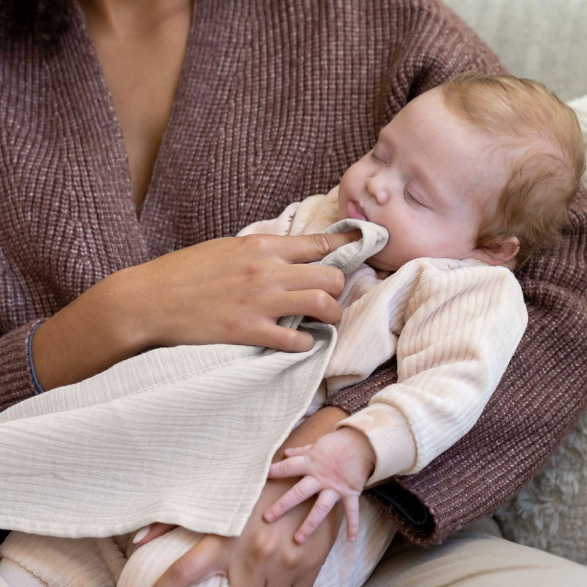 Doomoo marama za dojenje