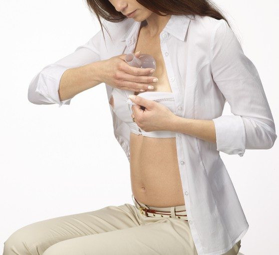 Medela grudnjak za fiksaciju levka pumpe L