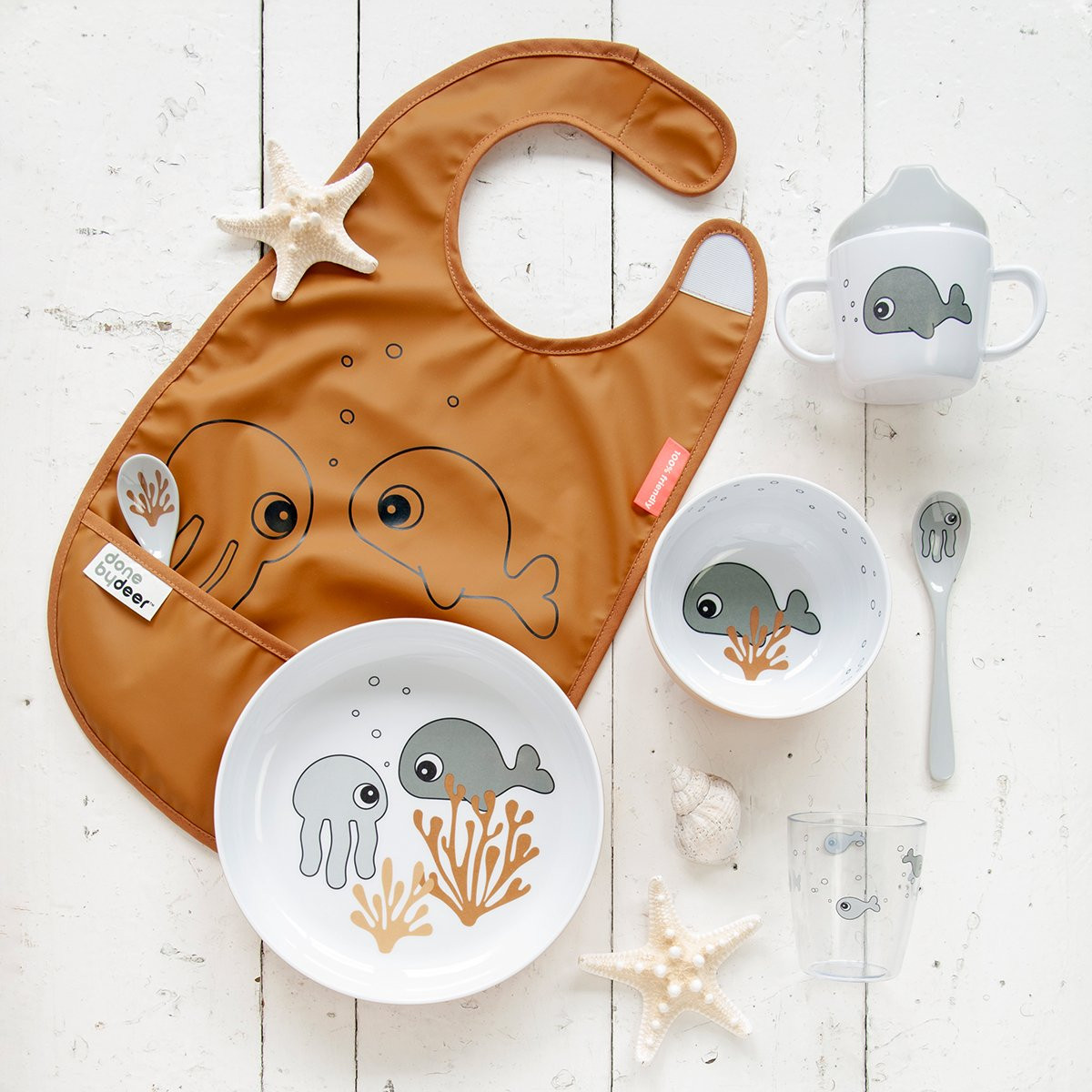 Done by Deer portikla Sea Friends, oker