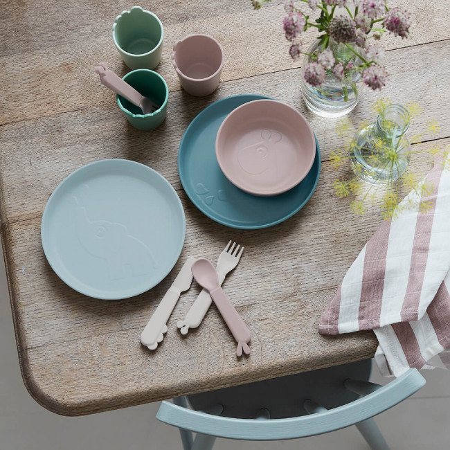 Done by Deer kašike Lalee 4/1