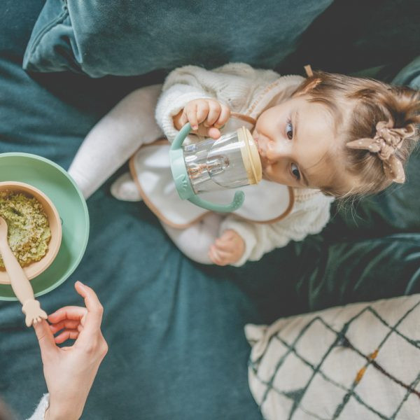 Sophie la girafe šolja Non-spill Peekaboo Cup