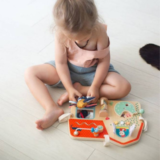 Lilliputiens drvena aktivna tabla farma