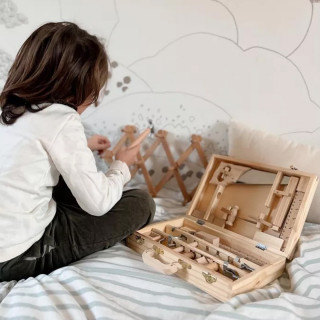 Moulin Roty kutija sa alatom,32×22,5×7,5cm