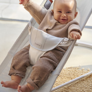 BabyBjörn njihalica Soft siva
