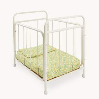 Gommu krevetac za lutke