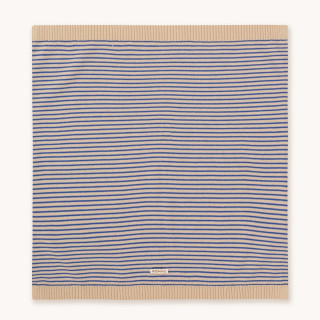 Gommu garderoba za lutku