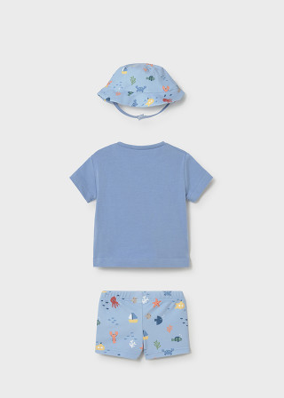 Mayoral kupaće kostimom i šeširom