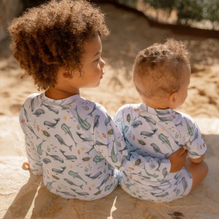 Little Dutch majicaza kupanje Ocean