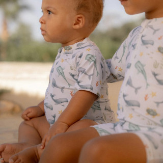 Little Dutch majicaza kupanje Ocean