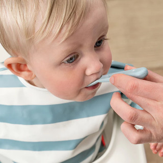 Done by Deer pribor za jelo Happy Dots, Blue