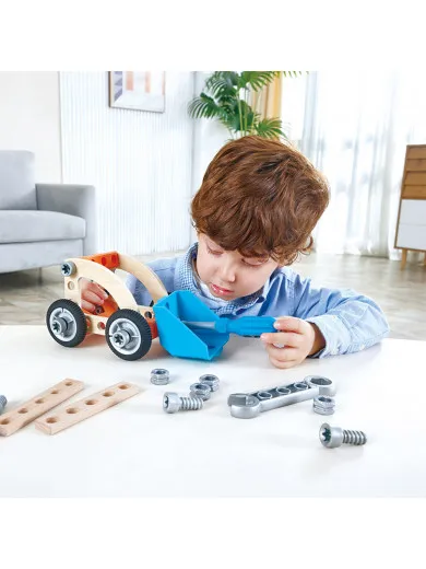 Hape automobil na šrafljenje