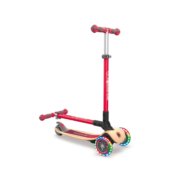 Globber Primo drveni trotinetsa sklapanjem i svetlima