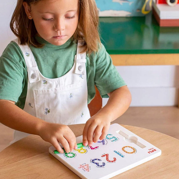 Apli Kids magnetna tabla