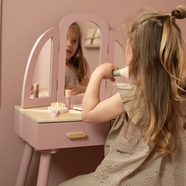 Little Dutch sto za šminkanje