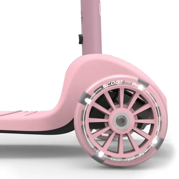 Scoot and Ride Highway kick 3SRose