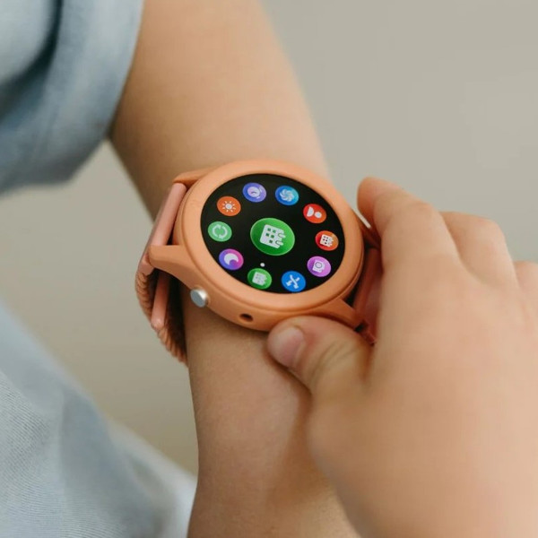 KidyWolf K-watch – Interaktivni sat