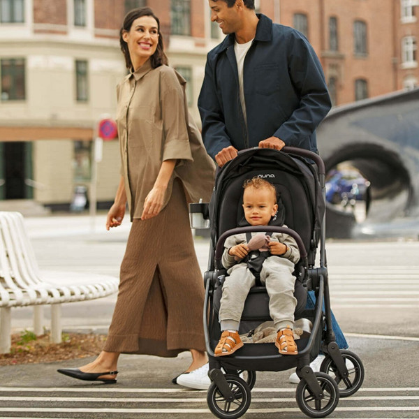 Nuna kolica SWIV, Chateau