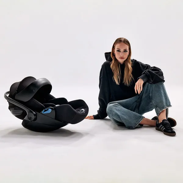 Cybex auto sedište Cloud T Urban Mobility Black, 45-87cm