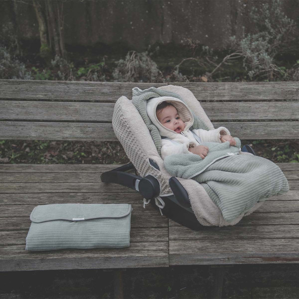 Koeka prenosiva podloga za presvlačenje